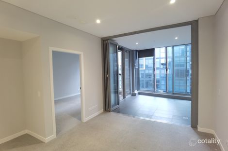 702/2 Wentworth Pl, Wentworth Point, NSW 2127