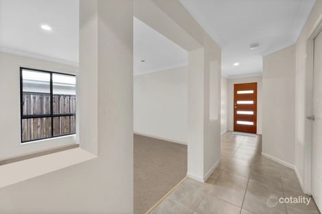 Property photo of 63 Coogee Terrace Blacks Beach QLD 4740