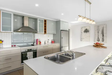 Property photo of 38 Begonia Street Lindisfarne TAS 7015