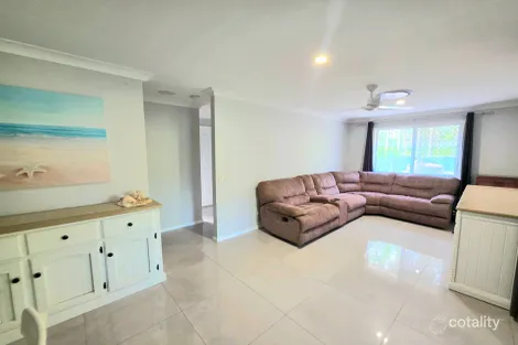 Property photo of 7 Cloncurry Place Helensvale QLD 4212