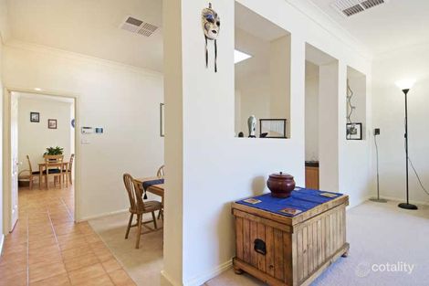 Property photo of 8 Lind Close Fraser ACT 2615