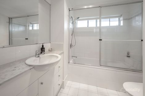 Property photo of 4/26 Barlow Street Clayfield QLD 4011