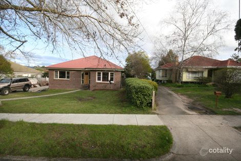 17 Lucille Ave, Croydon South, VIC 3136