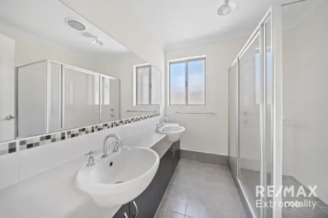 Property photo of 3/23 Floresta Street Sinagra WA 6065