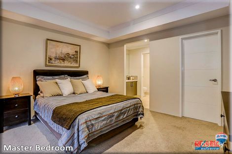 Property photo of 37 Comito Bend Alkimos WA 6038