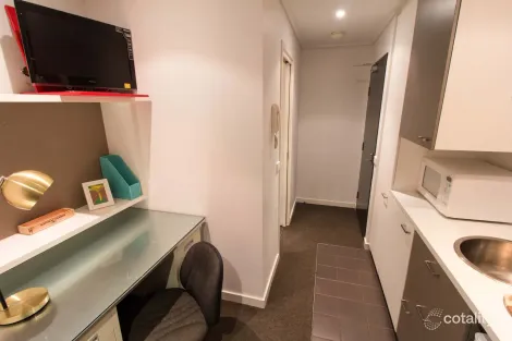 Property photo of 703/591-593 Elizabeth Street Melbourne VIC 3000