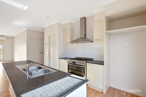 Property photo of 14 Parkstone Crescent Point Cook VIC 3030