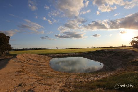 2168 Hedges Rd E, South Kumminin, WA 6368