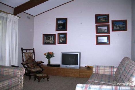 Property photo of 23 Chestnut Court Montrose VIC 3765