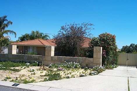 8 Burham Ct, Marangaroo, WA 6064