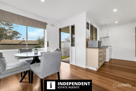 Property photo of 8 Valepark Crescent Cranbourne VIC 3977