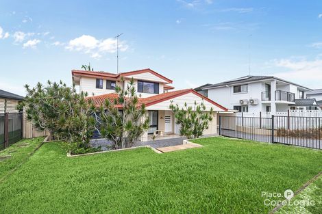 Property photo of 35 Honeysuckle Street Mansfield QLD 4122