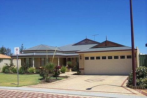 Property photo of 4 Ashridge Turn Canning Vale WA 6155