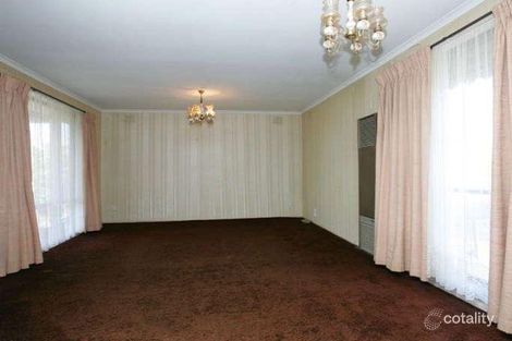 Property photo of 30 Linacre Crescent Gladstone Park VIC 3043