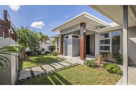 Property photo of 16 Coobowie Street Broadbeach Waters QLD 4218
