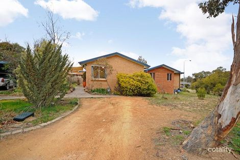Property photo of 2 Symers Street Kambah ACT 2902