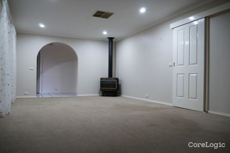 Property photo of 2 Eramu Place Kurunjang VIC 3337