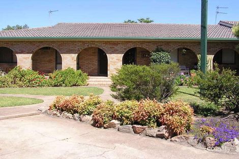 Property photo of 56-58 Walana Crescent Kooringal NSW 2650