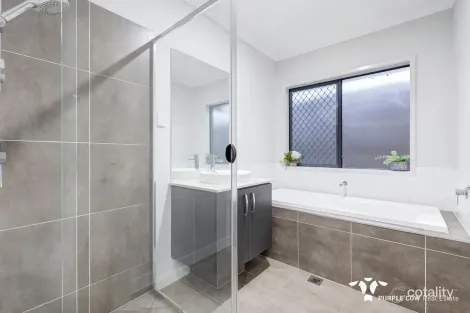 Property photo of 20 Swift Close Redbank Plains QLD 4301