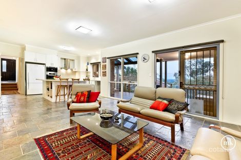 Property photo of 12 Stirling Court Eltham North VIC 3095