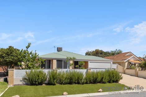Property photo of 32 Mangrove Circuit Banksia Grove WA 6031