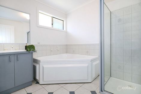 Property photo of 25 Belsay Place Craigieburn VIC 3064