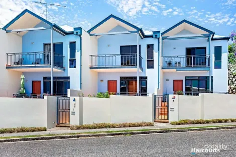 2/22 Nelson Pde, Manly, QLD 4179