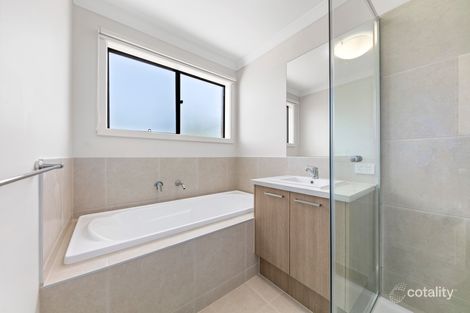 Property photo of 17 Moonta Street West Bendigo VIC 3550