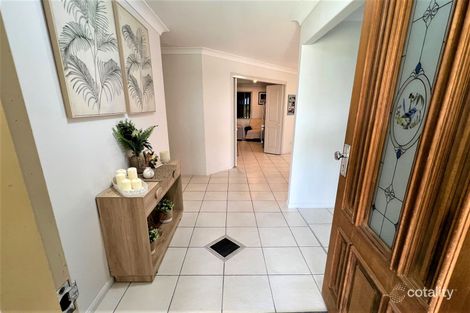 Property photo of 5 Brownsey Court Sarina QLD 4737