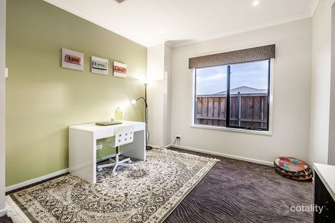 Property photo of 14 Gabitt Street Cranbourne East VIC 3977