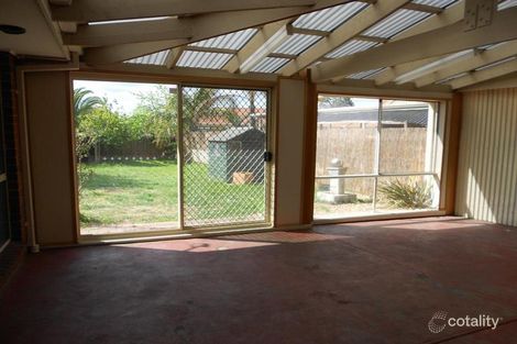Property photo of 4 Penzance Place Sydenham VIC 3037