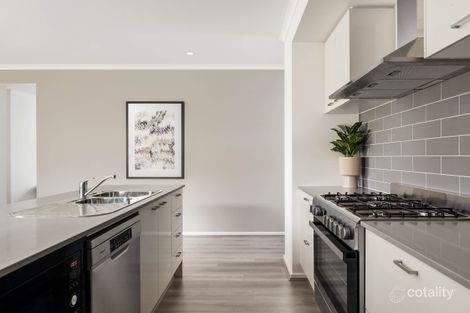Property photo of 34 Sparrowhawk Avenue Lara VIC 3212