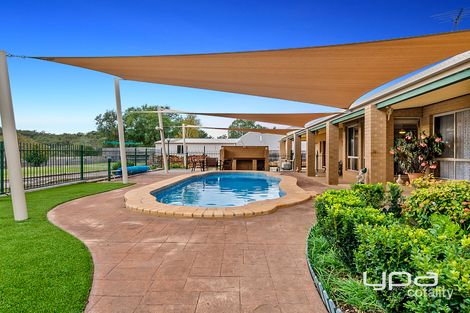 Property photo of 18 St Andrews Way Darley VIC 3340