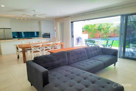 Property photo of 1 Seashell Crescent Trinity Beach QLD 4879