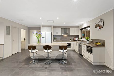 Property photo of 53 Cambridge Drive Berwick VIC 3806