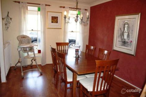 Property photo of 13 Siward Place Rosemeadow NSW 2560