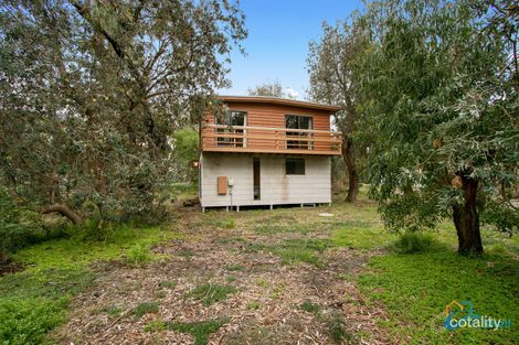 17 Centre Rd, Loch Sport, VIC 3851