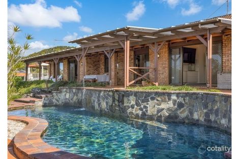 Property photo of 32 Captains Way Banora Point NSW 2486