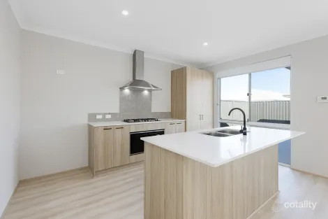 Property photo of 12 Sousa Road Caversham WA 6055