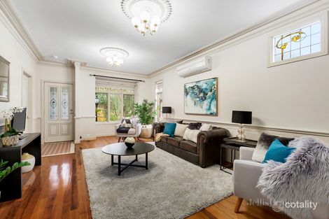 Property photo of 2/1573 Main Road Research VIC 3095
