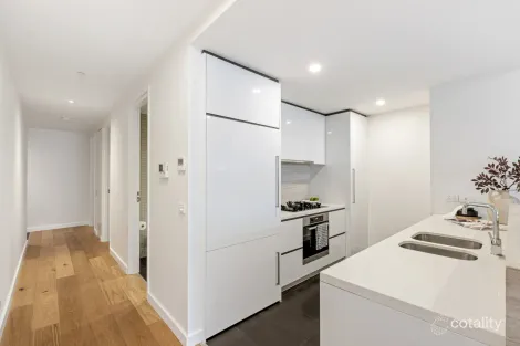 Property photo of 2/18 Wendouree Parade Lake Wendouree VIC 3350