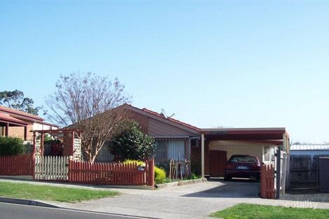Property photo of 40 Ralph Crescent Hampton Park VIC 3976