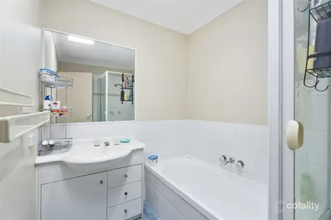 Property photo of 37/2 Studio Drive Pacific Pines QLD 4211