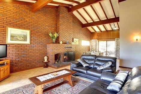 25 Nashwauk Cres, Moana, SA 5169