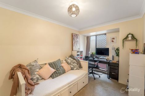 Property photo of 5 Lilac Gardens Edgewater WA 6027