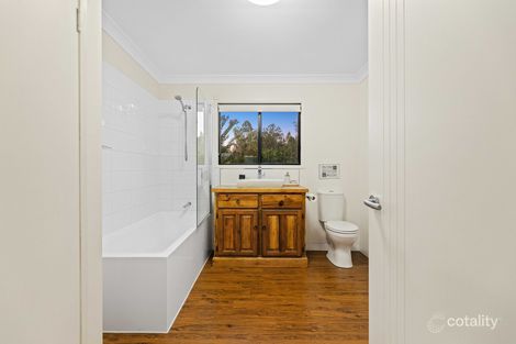 Property photo of 6 Kate Court Withcott QLD 4352