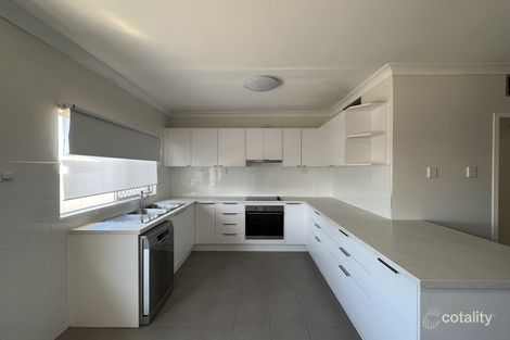 2/124 Miles St, Menzies, QLD 4825