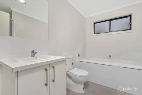 Property photo of 10 Anthony Court Munno Para Downs SA 5115