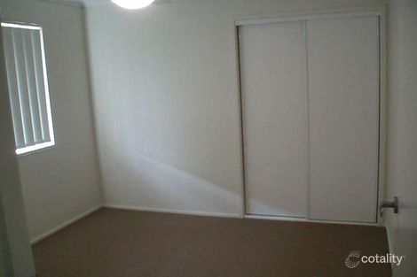 Property photo of 23 McLachlan Circuit Willow Vale QLD 4209
