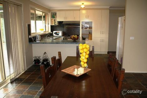 Property photo of 3 Citrinus Court Romsey VIC 3434